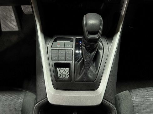 Certified 2025 Toyota RAV4 XLE AWD/4WD image 30