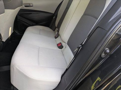 Used 2022 Toyota Corolla L FWD image 17