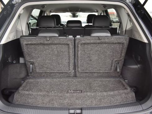 Used 2023 Volkswagen Tiguan SE FWD image 36