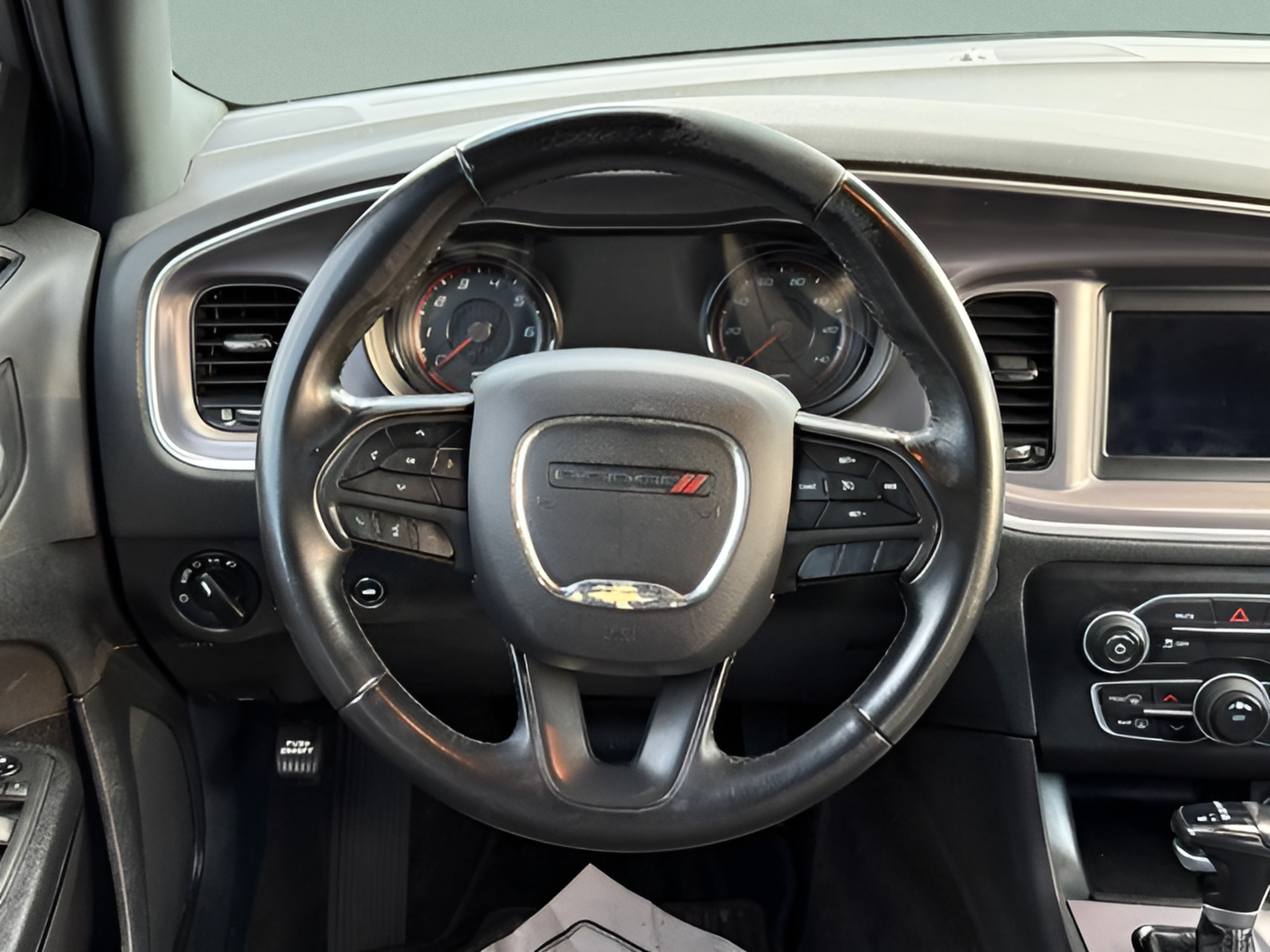 Used 2019 Dodge Charger SXT w/ Blacktop Package RWD image 12