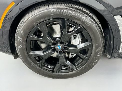 Certified 2023 BMW X7 xDrive40i w/ Premium Package AWD/4WD image 33