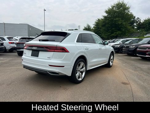 Used 2023 Audi Q8 Premium AWD/4WD image 7