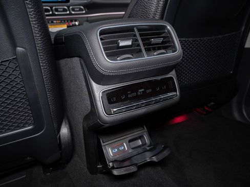 New 2026 Mercedes-Benz GLS 450 4MATIC image 26