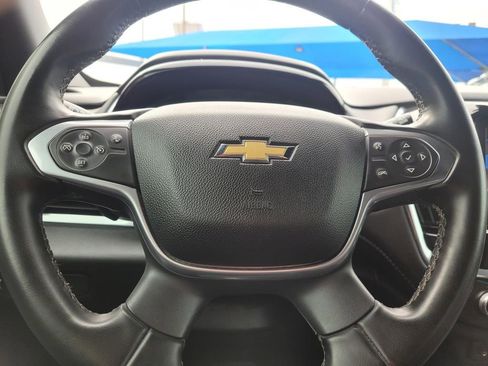 Used 2023 Chevrolet Traverse LT image 28