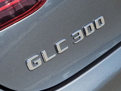 Used 2023 Mercedes-Benz GLC 300 4MATIC Coupe image 33