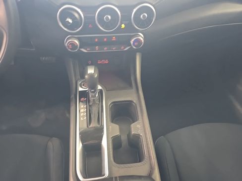 Used 2024 Nissan Sentra SV FWD image 28