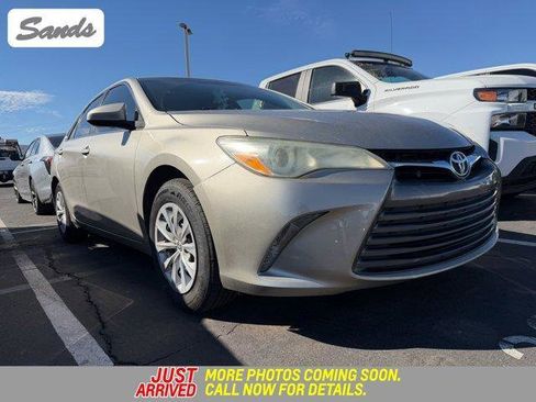 Used 2016 Toyota Camry LE image 1