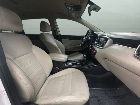 Used 2020 Kia Sorento LX w/ LX I4 Convenience Package FWD image 23