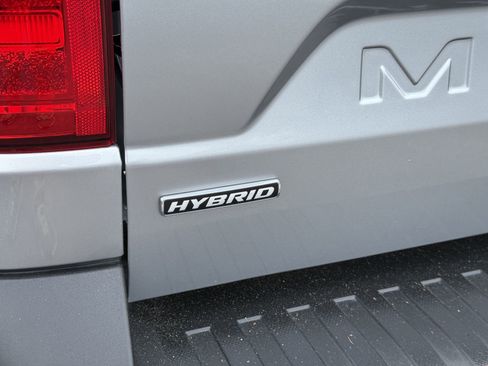 Certified 2024 Ford Maverick XLT FWD image 10