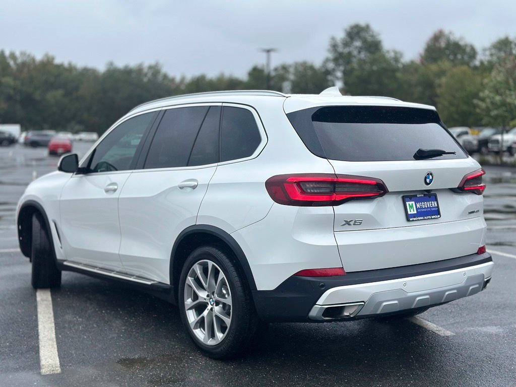 Certified 2022 BMW X5 xDrive40i AWD/4WD image 3