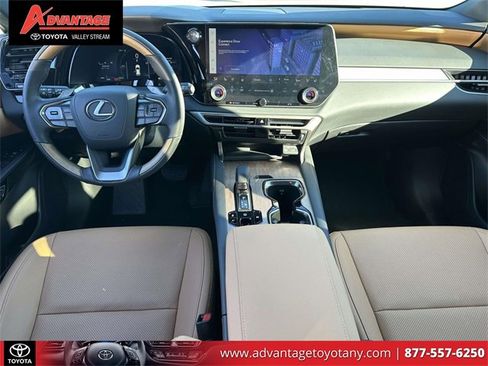 Used 2025 Lexus RX 350h image 17