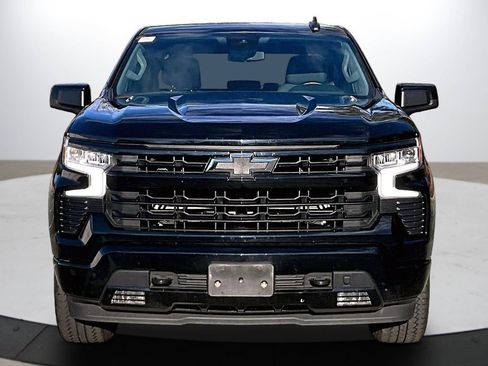 Used 2024 Chevrolet Silverado 1500 RST AWD/4WD image 3