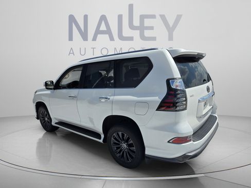 Used 2023 Lexus GX 460 Premium AWD/4WD image 3