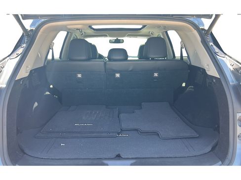 Used 2016 Nissan Murano Platinum w/ Platinum Technology Package FWD image 9