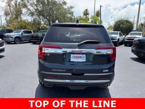 Used 2022 GMC Acadia Denali w/ Denali Ultimate Package FWD image 5