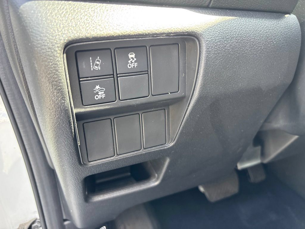 Used 2021 Honda CR-V LX image 17
