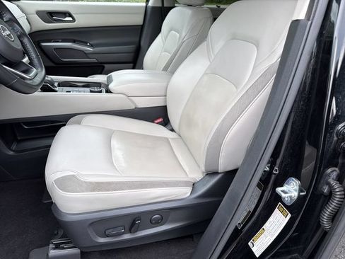 Used 2022 Nissan Pathfinder SL w/ Cargo Package AWD/4WD image 25
