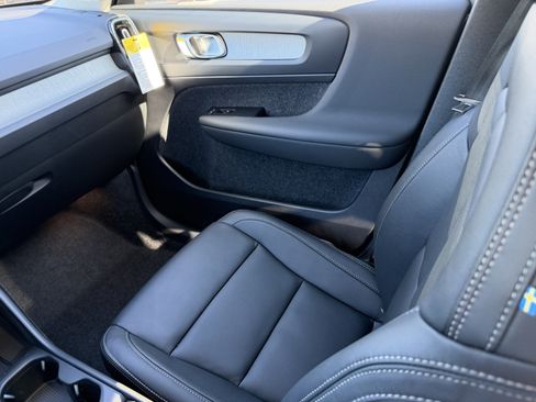 New 2026 Volvo XC40 B5 Core w/ Protection Package image 14