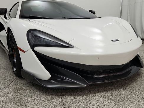 Used 2019 McLaren 600LT RWD image 11