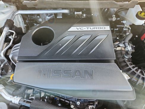 Used 2023 Nissan Rogue SV AWD/4WD image 18