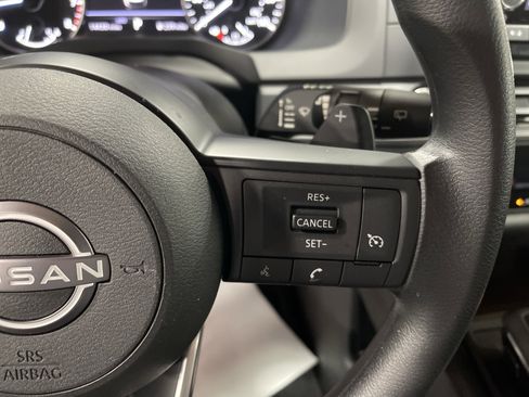 Used 2024 Nissan Pathfinder S image 20