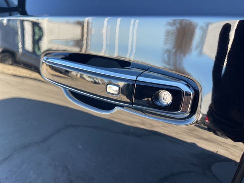 New 2026 Chevrolet Suburban Premier AWD/4WD image 10