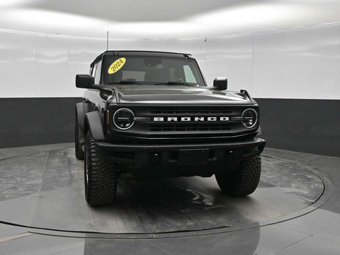Used 2024 Ford Bronco Black Diamond w/ Sasquatch Package AWD/4WD image 2