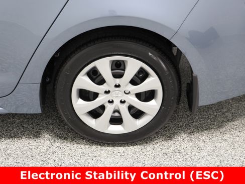 Used 2025 Toyota Corolla LE image 10