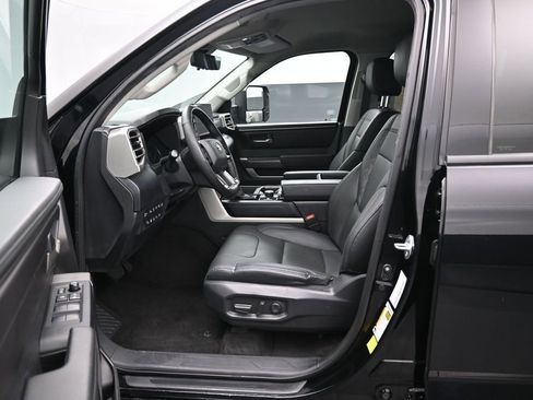 Used 2023 Toyota Tundra SR5 w/ SR5 Premium Package AWD/4WD image 9