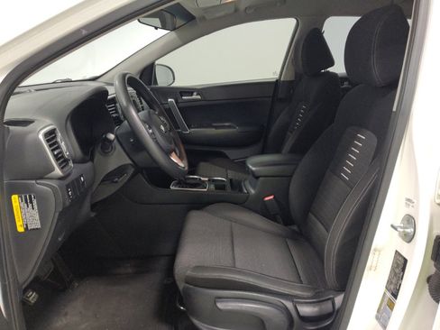 Used 2018 Kia Sportage LX image 17