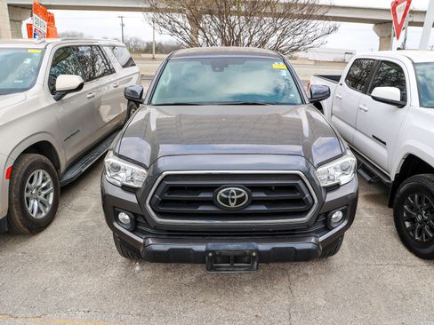 Used 2021 Toyota Tacoma SR5 image 5