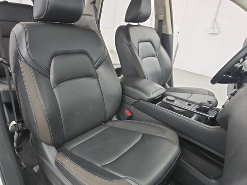 Certified 2023 Nissan Pathfinder SL AWD/4WD image 10