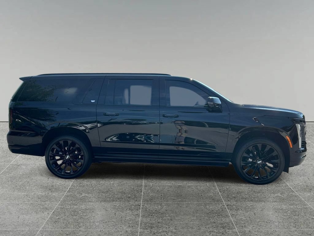 Used 2025 Cadillac Escalade ESV Sport Platinum w/ LPO, ONYX Package AWD/4WD image 6