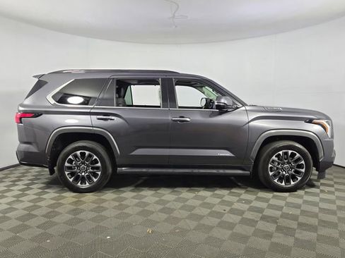 Used 2023 Toyota Sequoia Limited image 10