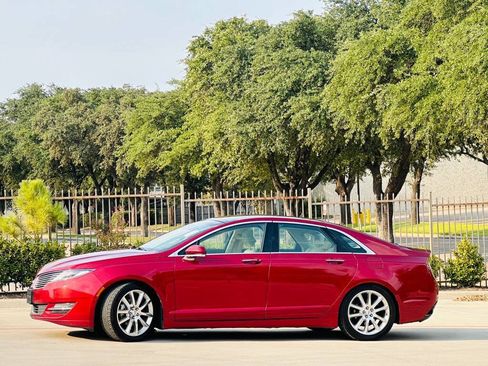 Used 2015 Lincoln MKZ Hybrid w/ Equipment Group 202A Reserve FWD image 4