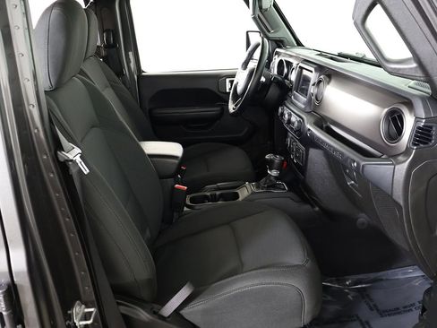 Used 2019 Jeep Wrangler Unlimited Sport S AWD/4WD image 26