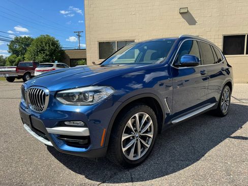 Used 2018 BMW X3 xDrive30i w/ Premium Package AWD/4WD image 3