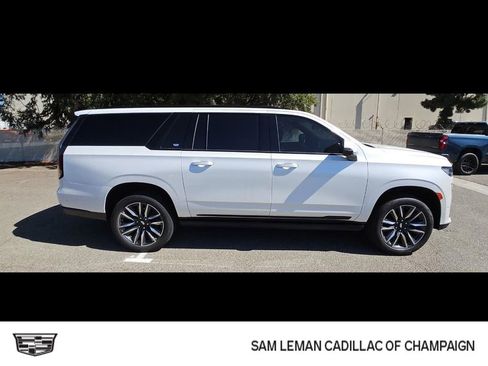 Used 2023 Cadillac Escalade ESV Sport w/ Touring Package AWD/4WD image 6