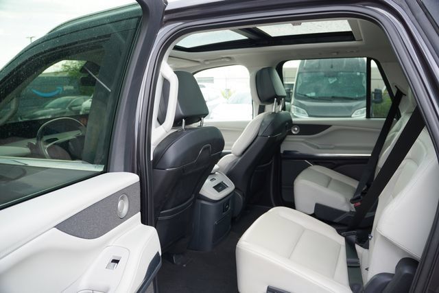 Used 2025 Lincoln Navigator L Reserve AWD/4WD image 17