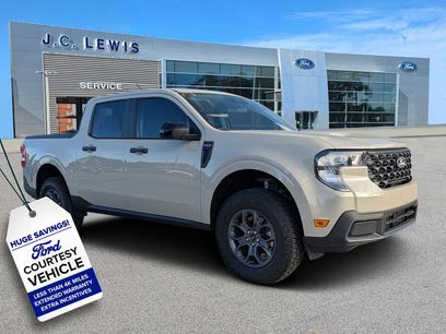 New 2025 Ford Maverick XLT w/ XLT Luxury Package