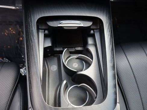 Used 2025 Mercedes-Benz E 350 4MATIC Sedan image 35