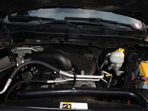 Used 2016 RAM 1500 Classic SLT image 40