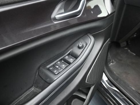 Used 2022 Jeep Grand Cherokee L Laredo w/ Luxury Tech Group I AWD/4WD image 13