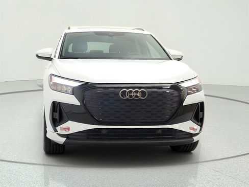 Used 2023 Audi Q4 e-tron Premium Plus w/ Premium Plus AWD/4WD image 2