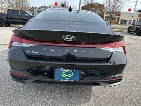 Used 2023 Hyundai Elantra SEL w/ Convenience Package image 36