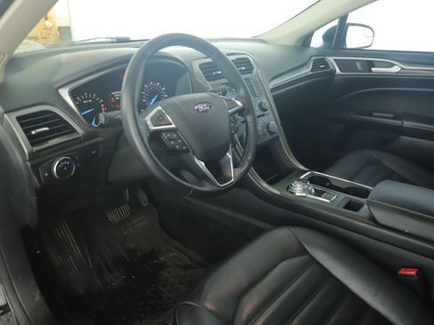 Used 2017 Ford Fusion SE image 13