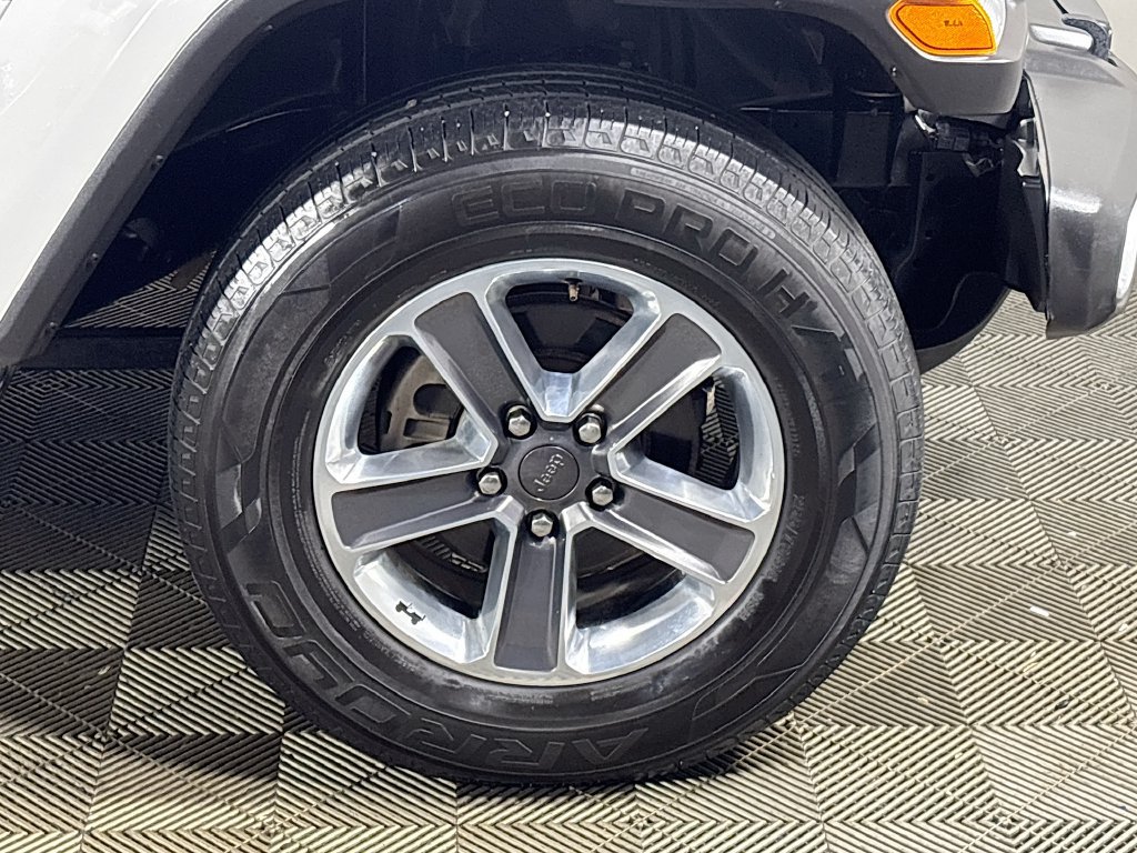 Used 2021 Jeep Wrangler Unlimited Sahara AWD/4WD image 22