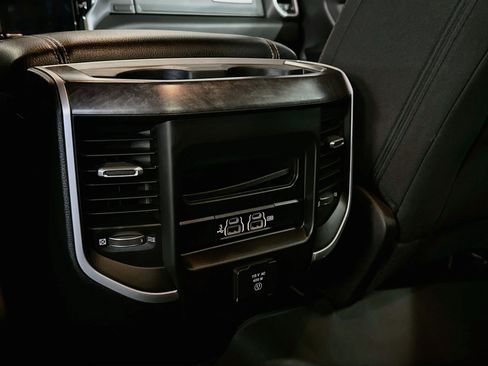 Used 2020 RAM 1500 Big Horn AWD/4WD image 28