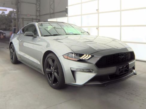 Used 2023 Ford Mustang Premium RWD image 3