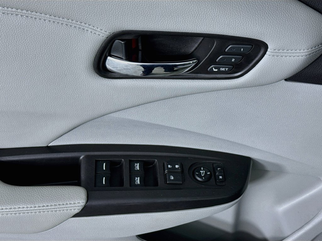 Used 2016 Acura RDX w/ Technology Package FWD image 19